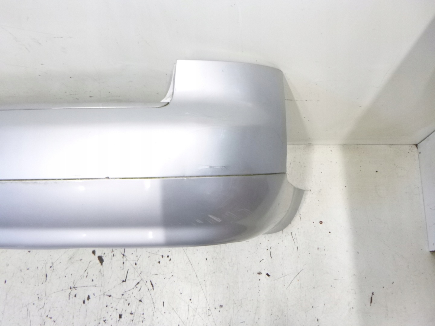 bumper rear Audi A4 B6 LY7W sedan 2003r. SREBNY