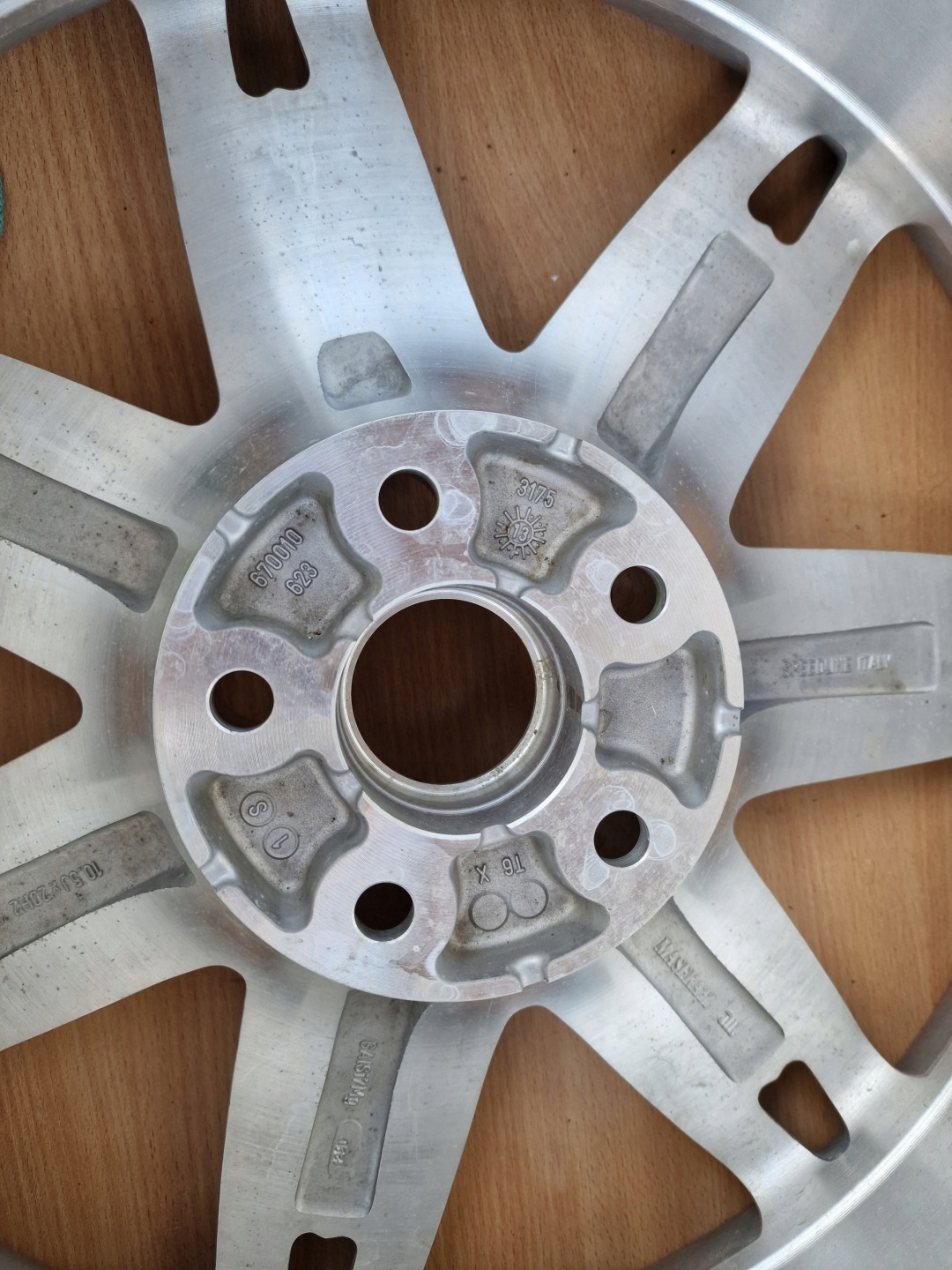 DISK ZADNÁ MASERATI 10.5X20 R20 5X114.3 NOVÁ ORG