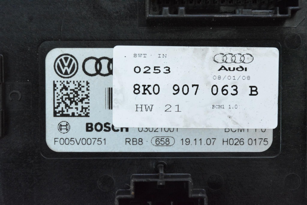 Unité commande confort 8K0907063B AUDI A4 B8 2.0 TDI 136 KM 07-11