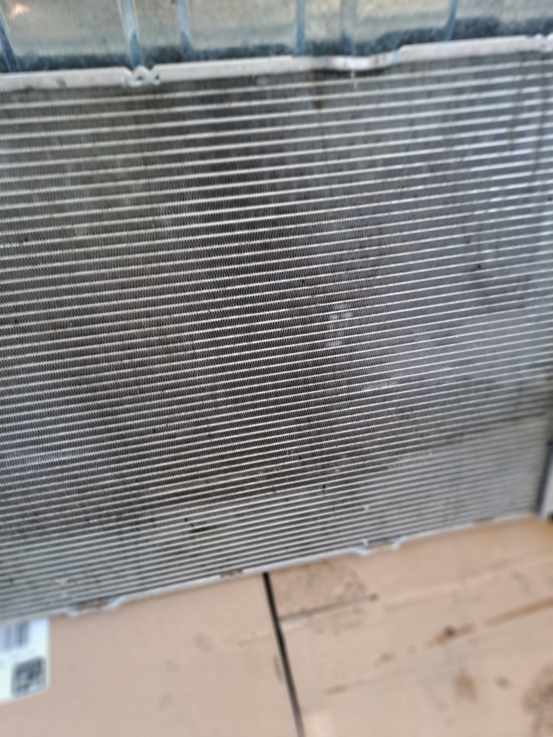 water cooler AUDI A4 B8 2.0 TDI AUTOMAT 8K0121251AJ