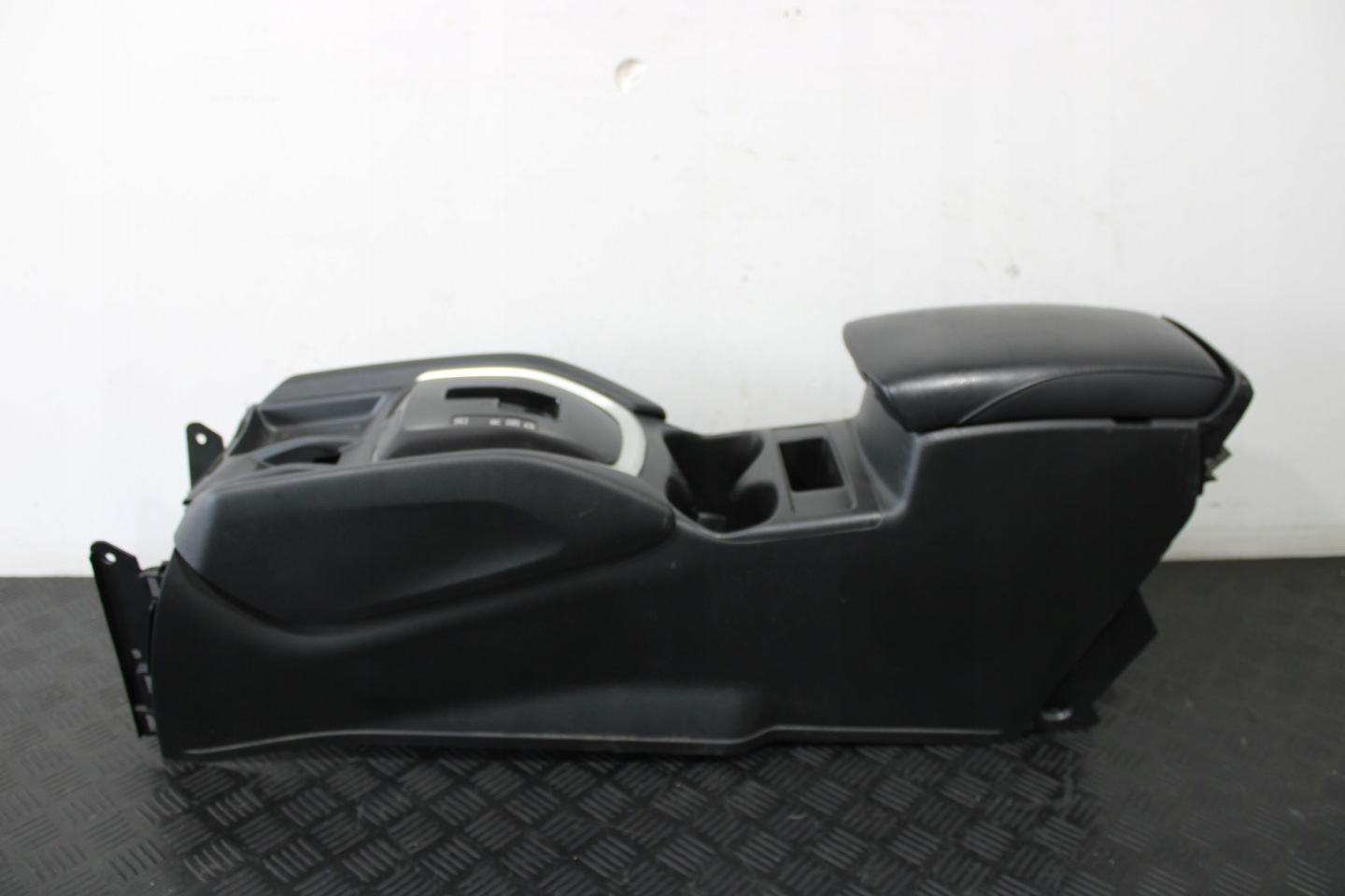 TUNEL central armrest NISSAN X-TRAIL T32