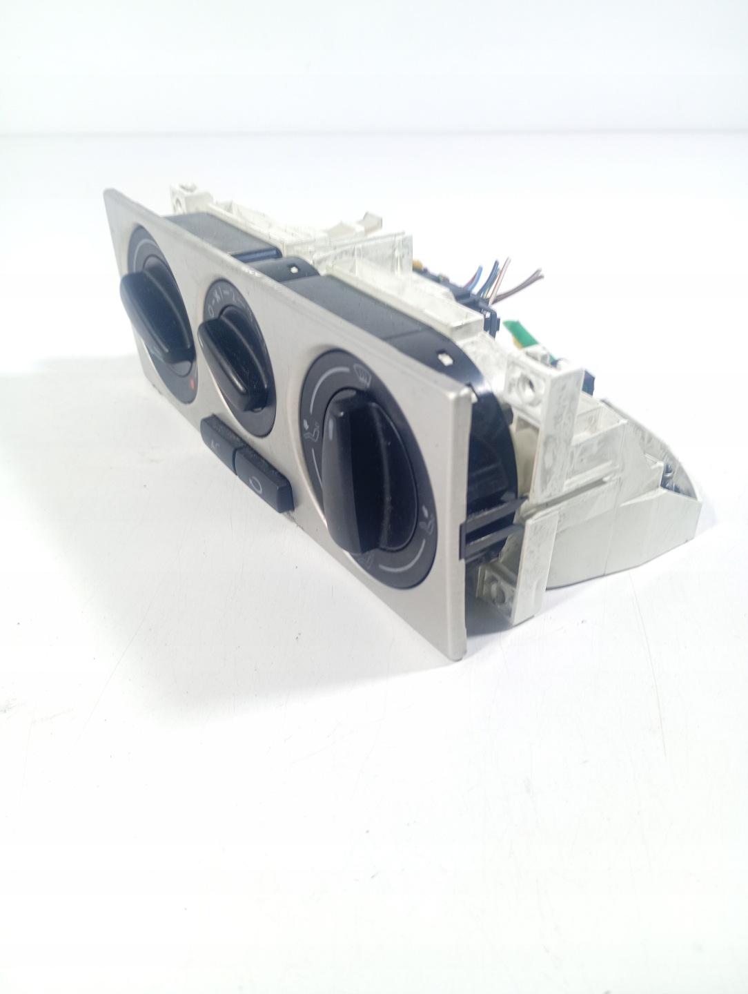 VW BORA 98-05 Interrupteur Bouton Unite commande clima OE 1J0820045