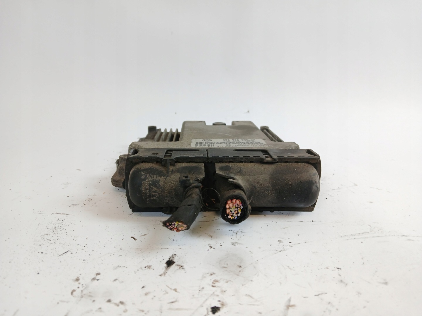 VW GOLF V 2.0 TDI unité de commande électronique uce moteur 03G906016AN