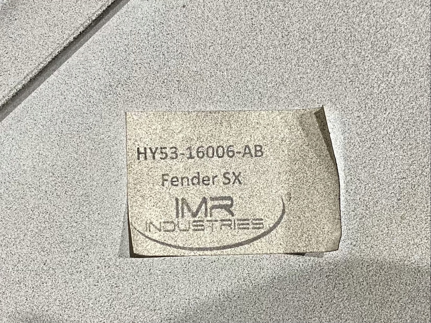 ASTON MARTIN levá kryt blatníku HY53-16006-AB