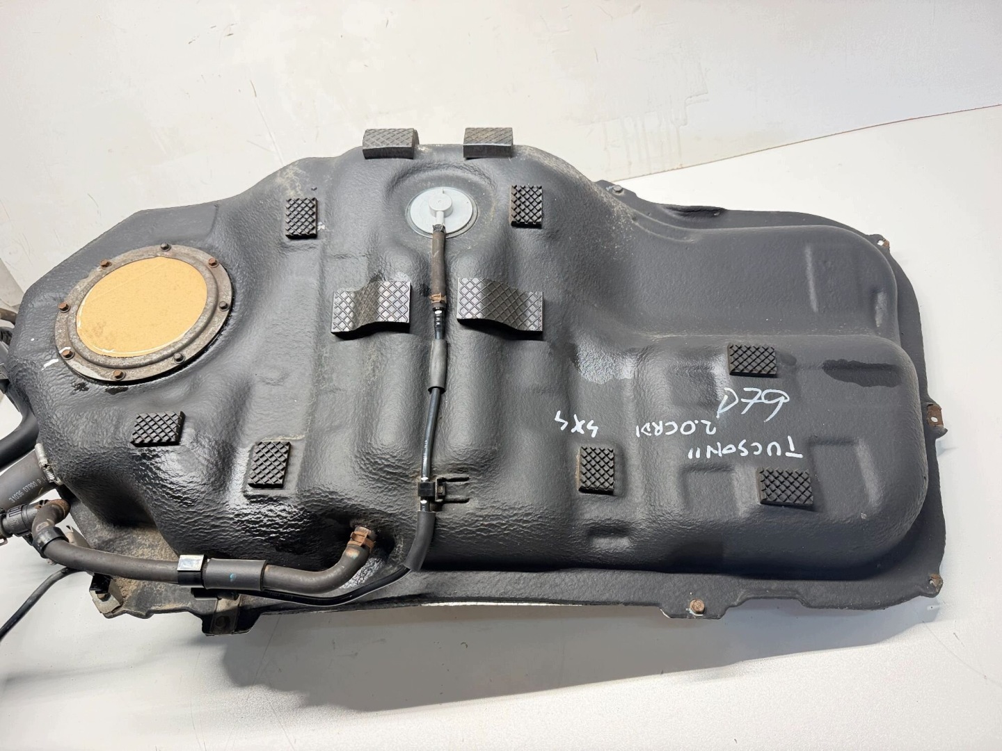 tank HYUNDAI TUCSON II 2.0 CRDI 31100-D7900 2015-2019