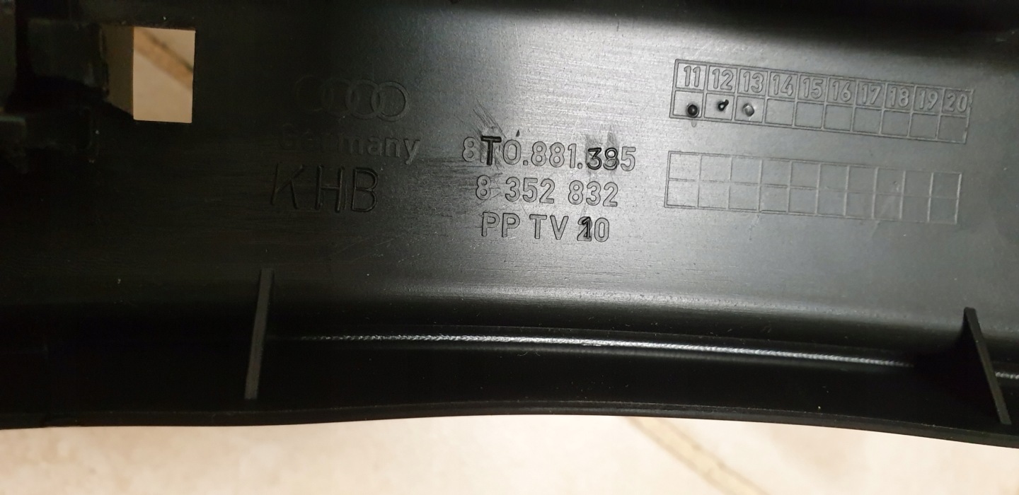ADAPTER plastic RAMA upper seat left right AUDI A4 B8 8K A5 8T OE