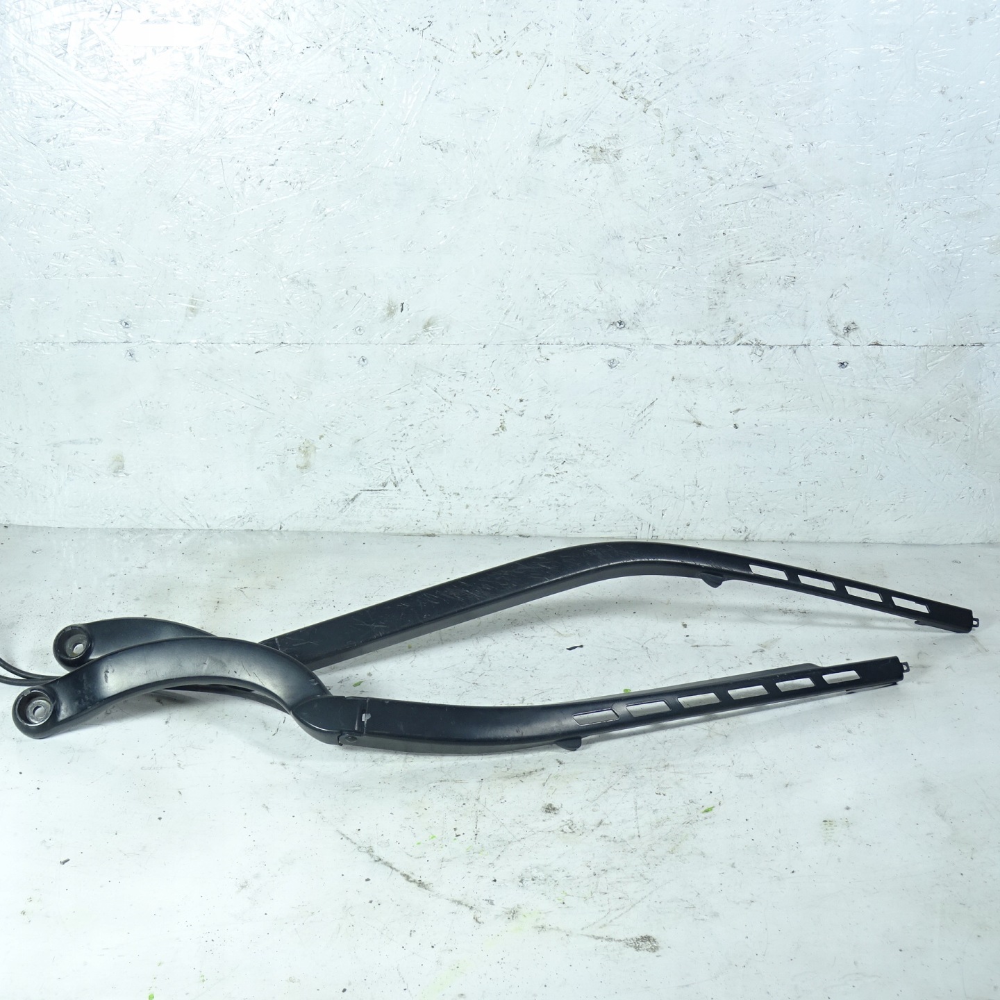 JAGUAR XJ wiper arm front