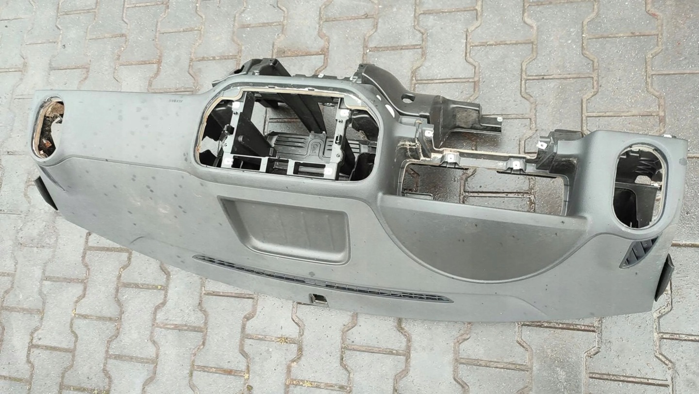 Volkswagen Tiguan Lift 5N0 dashboard instrument panel console