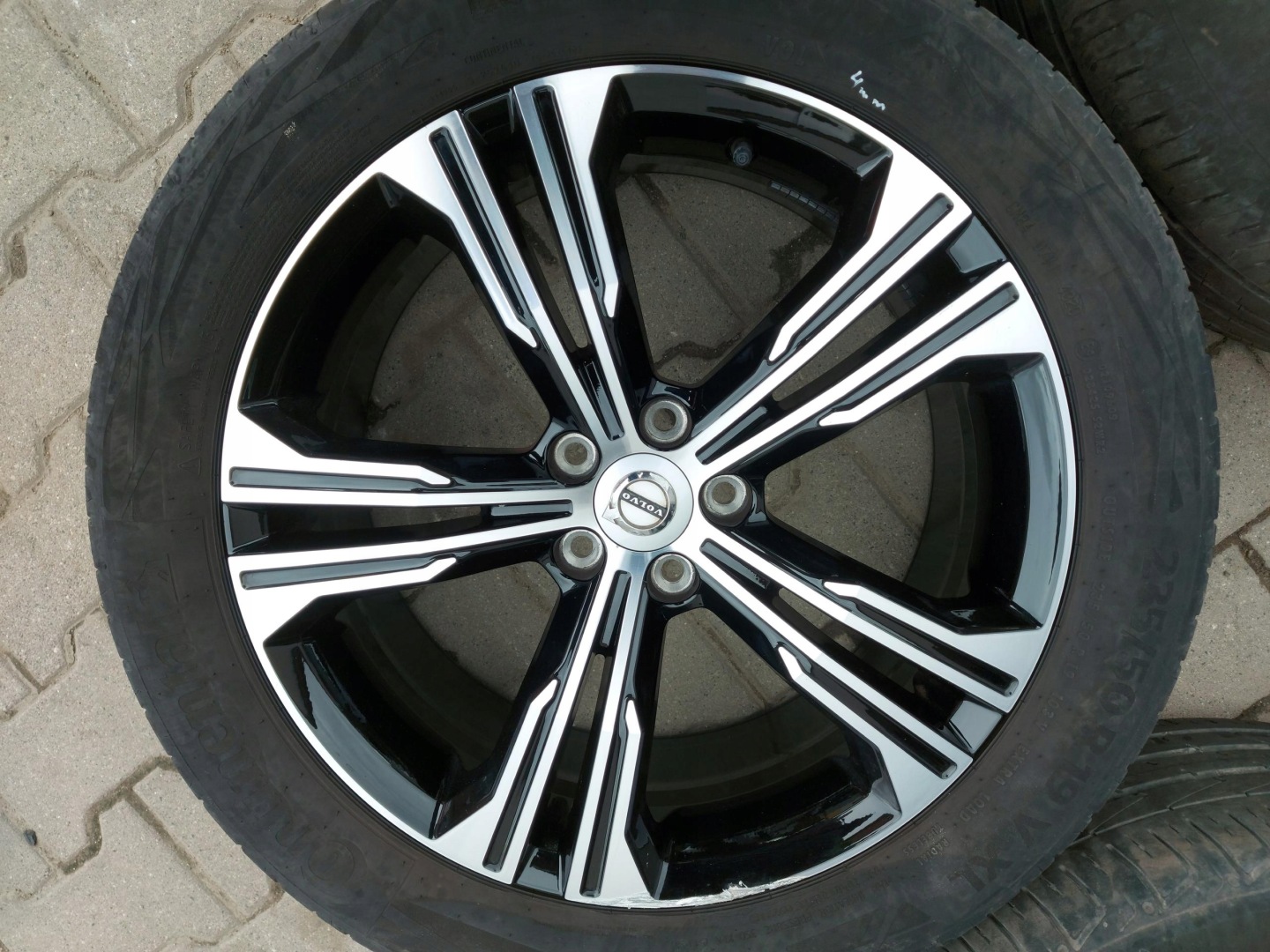 VOLVO XC40 wheels disc 235/50R19 7,5x19H2 4mm