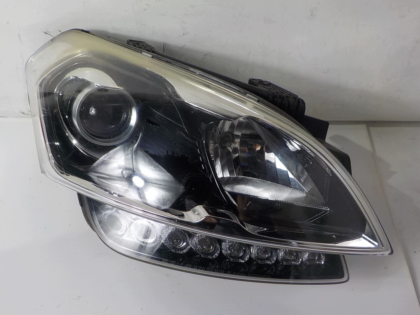 KIA SOUL and LIFT light right front front UK