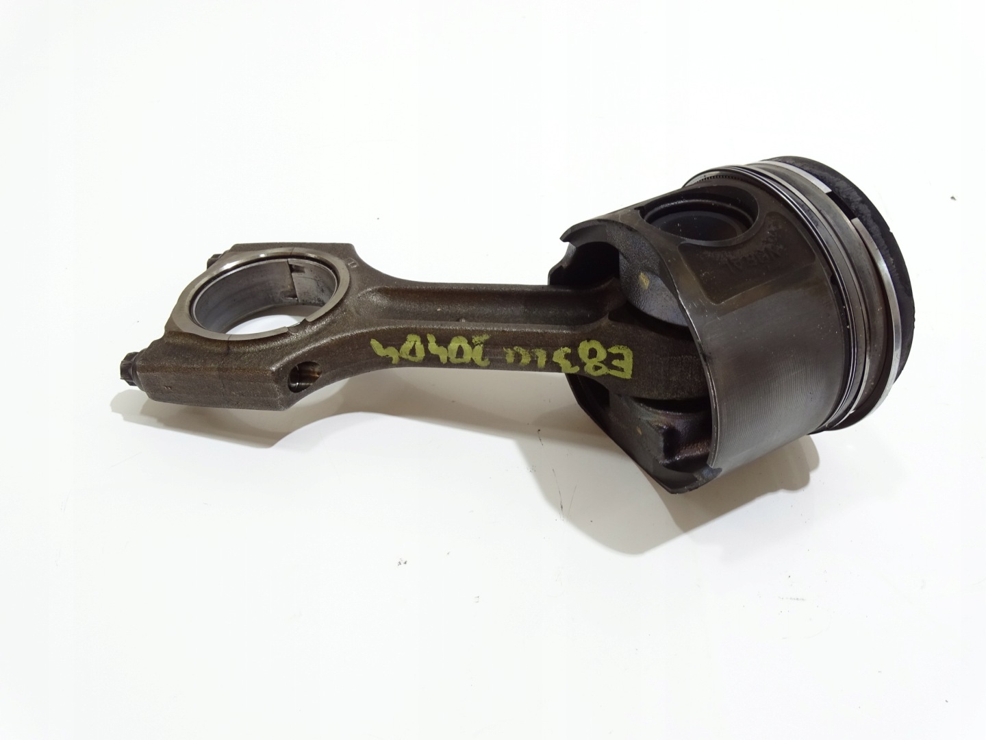 piston connecting rod BMW X3 E83 2.0 D 204D4