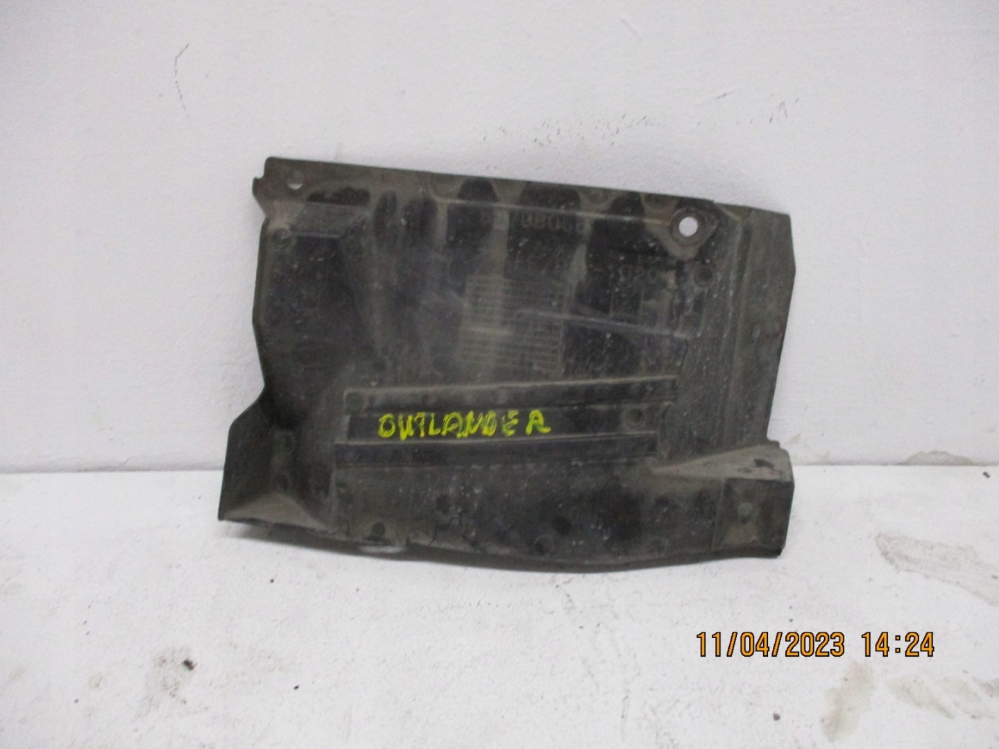 BLENDE ABDECKUNG MITSUBISHI OUTLANDER III 5370B055