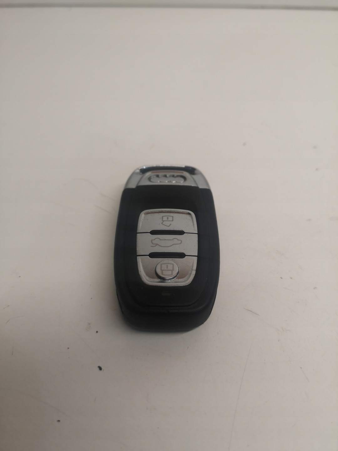 key PILOT AUDI A4 S4 B8 A5 S5 Q5 Q3 8T0959754C