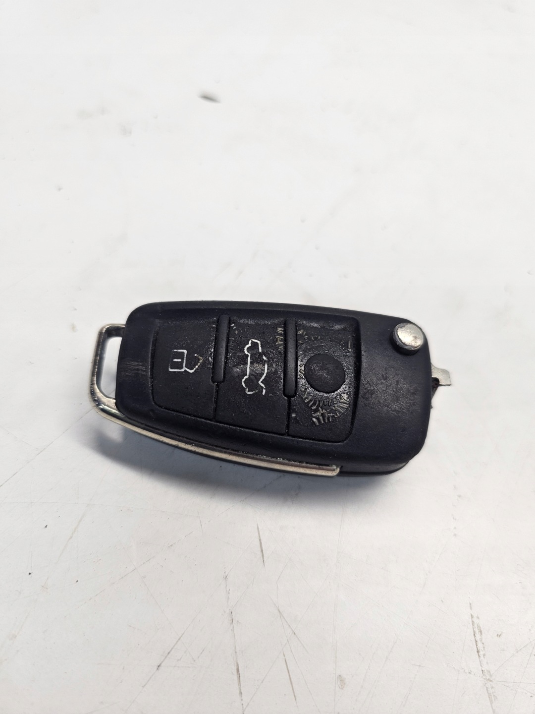 key PILOT SCYZORYK AUDI A3 8V 8V0837220