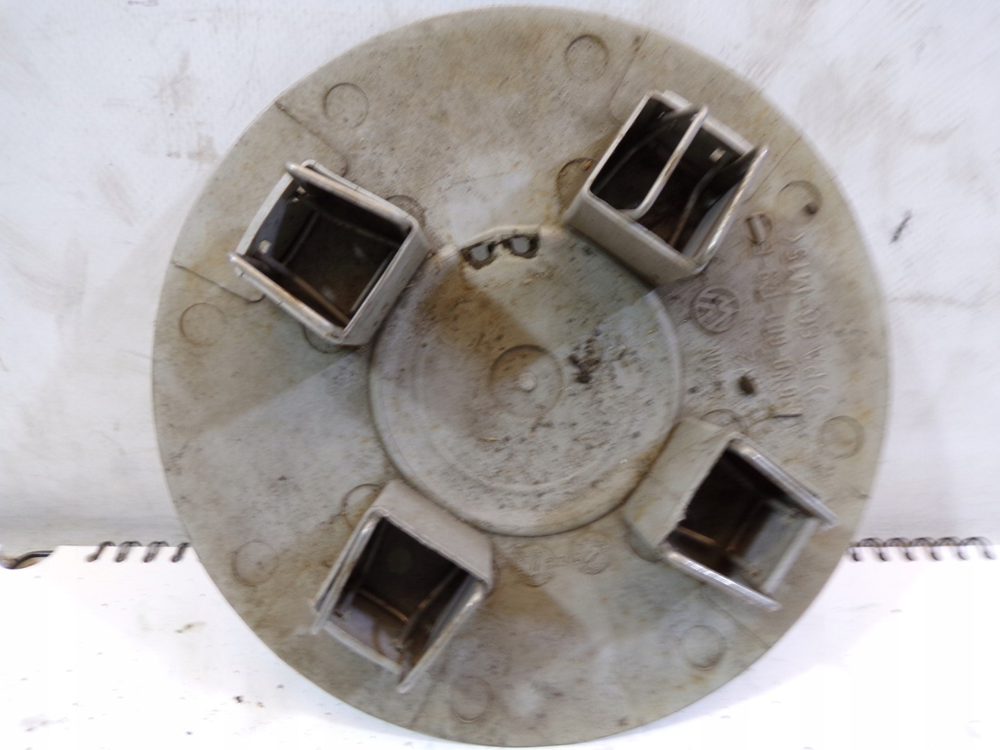 Coperchio DEKLE DEKIELKI VOLKSWAGEN 6N0601149E FI 175mm