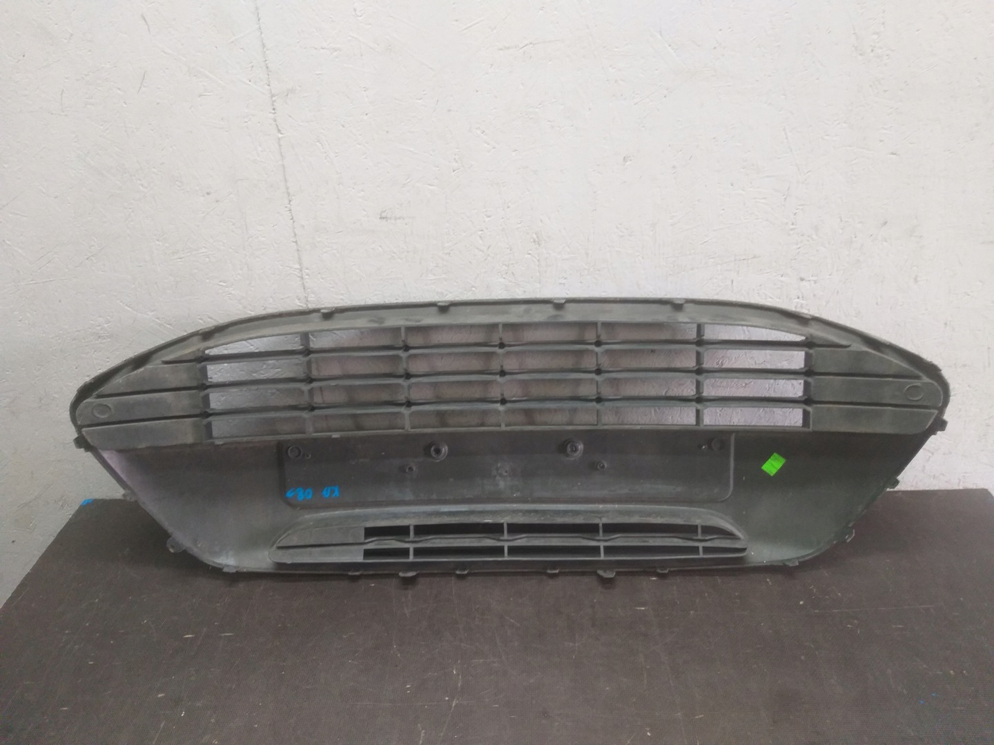 BUMPER FRONT GRID CENTRAL FORD KA 08- 735437417