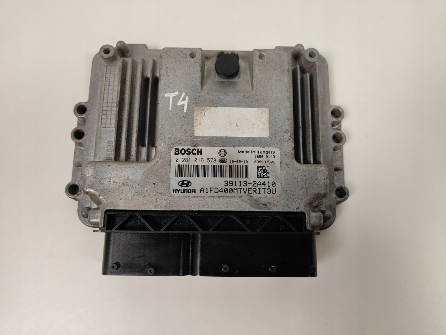 HYUNDAI I30 1.6 computer control unit of the engine 0281016578 39113-2A410