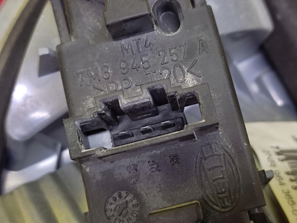 FORD GALAXY MK1 light left rear part to the bonnet 7M5945093
