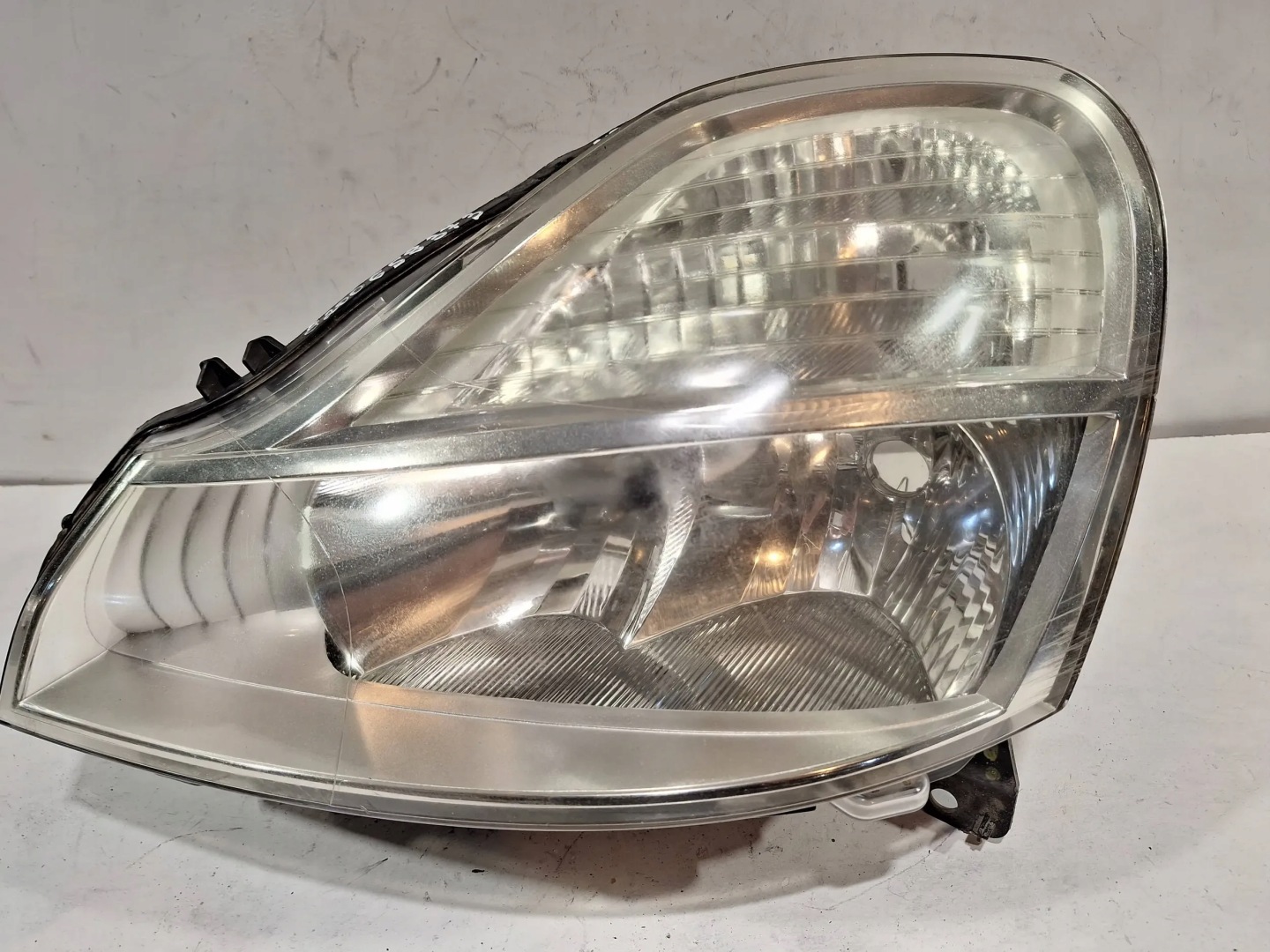 light front left 8200658373 Renault Modus Lift 08