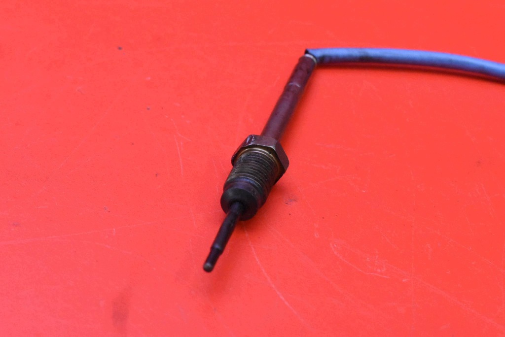 Sensor TEMPERATURY Gase 8200941746 RENAULT LATITUDE 2.0 DCI 173 KM 10-14