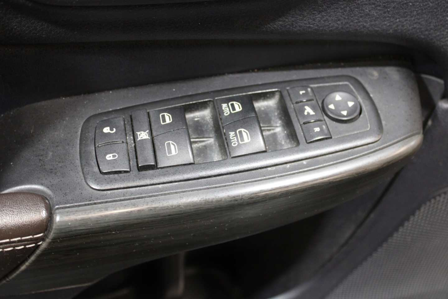 upholstery side door left front JEEP CHEROKEE KL