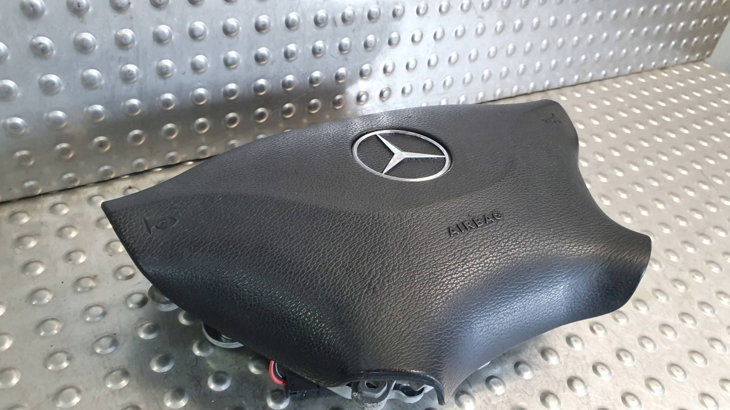 Airbag Deckel AIRBAG MERCEDES SPRINTER W906 06- A9068601202