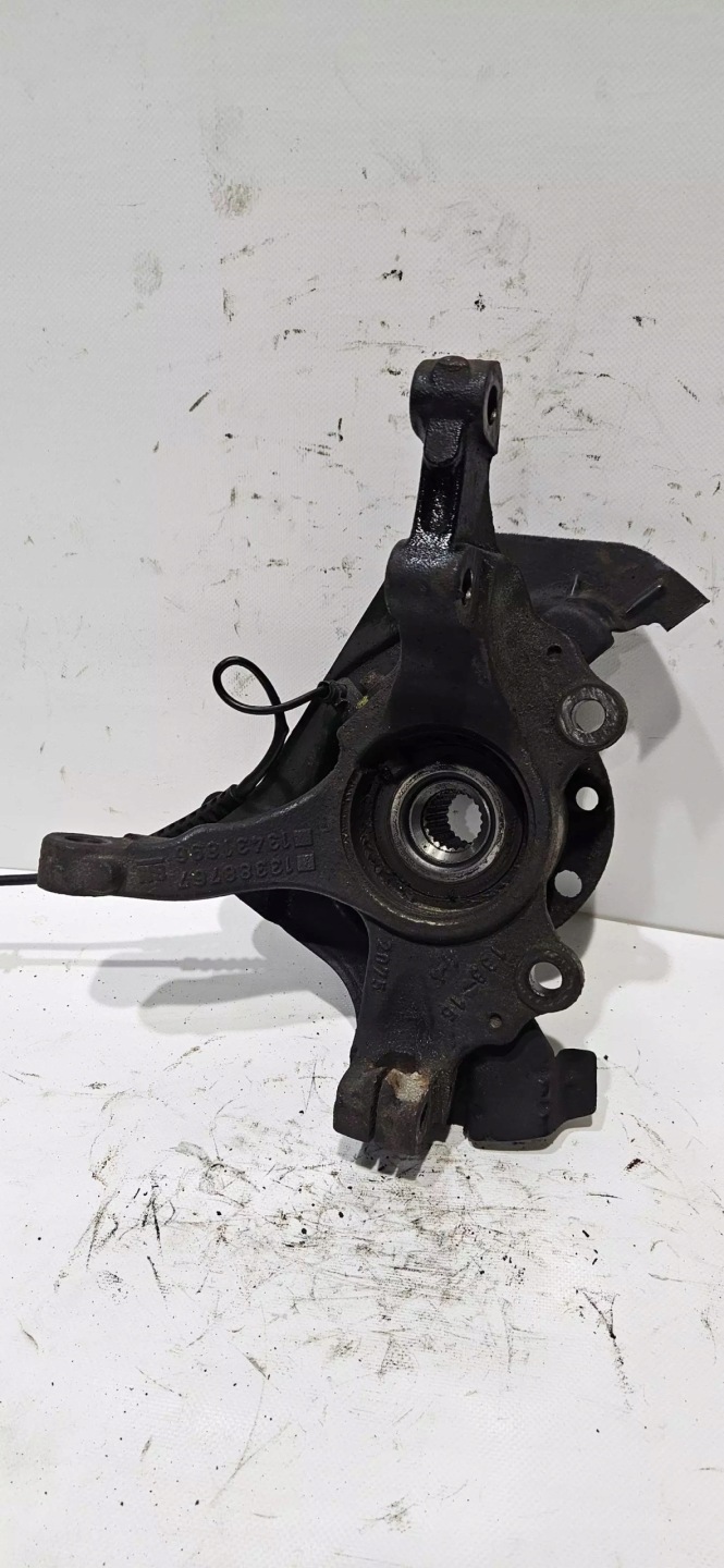 Mozzo FUSELLO perno mozzo sinistra Anteriore ADAM CORSA E 12- 1.2B