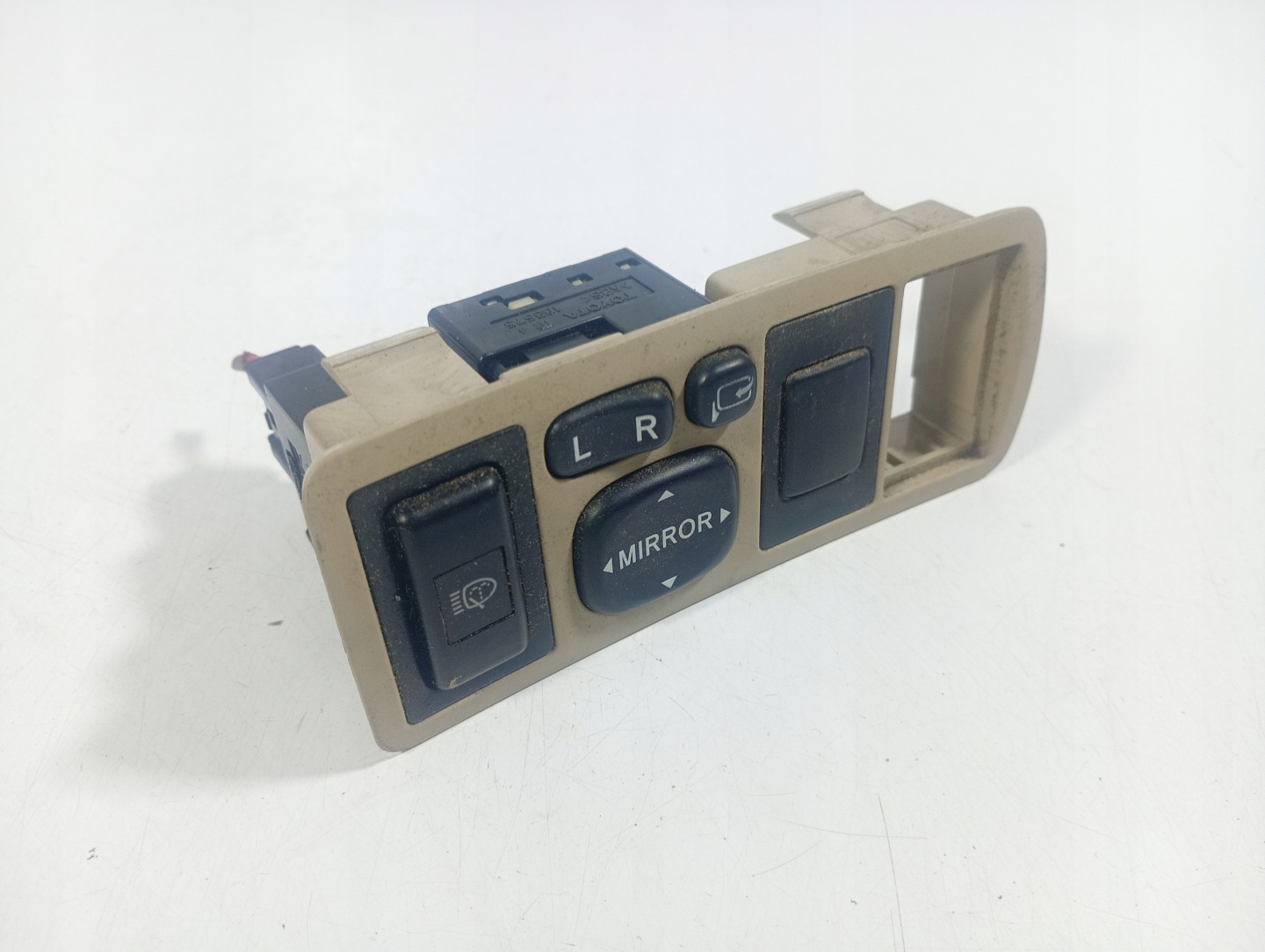 Toyota Avensis T25 03-09 switch switch regulation LUSTERKAMI