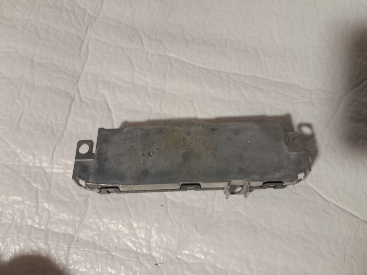 AUDI A4 B8 antenna amplifier 8K5035225AA