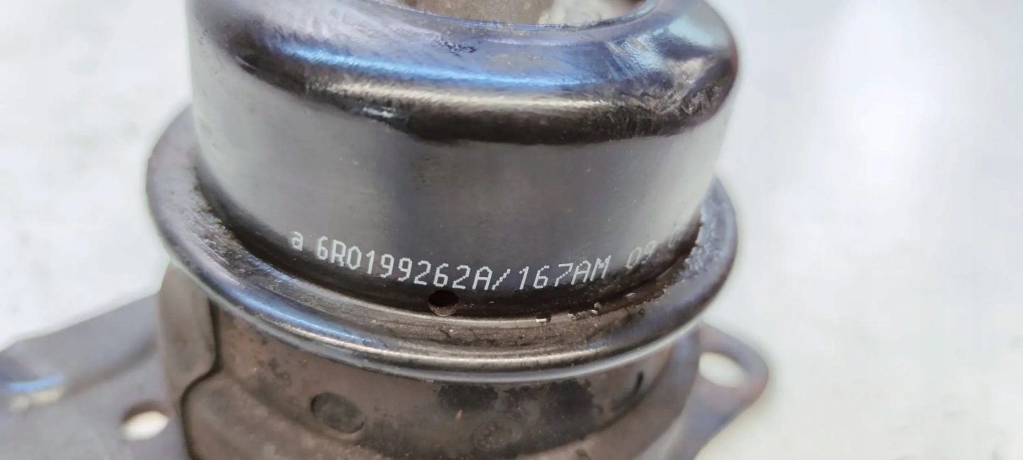 holder engine mount right AUDI A1 8X 6R0199262A