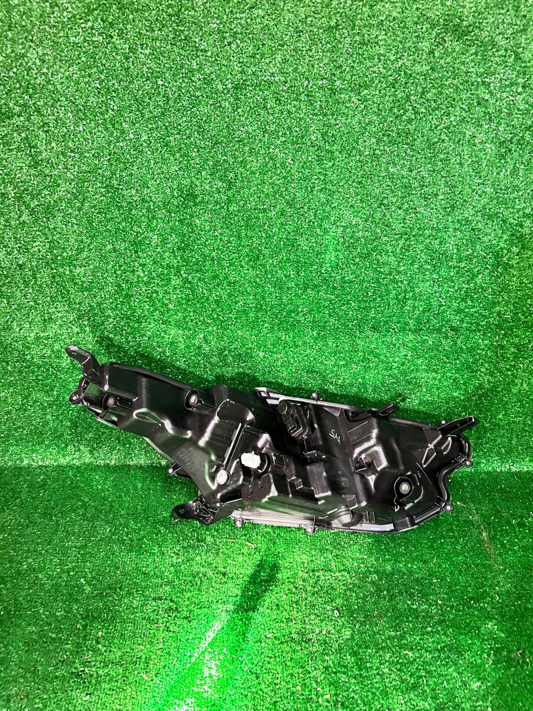 REFLEKTOR left TOYOTA YARIS IV FULL LED