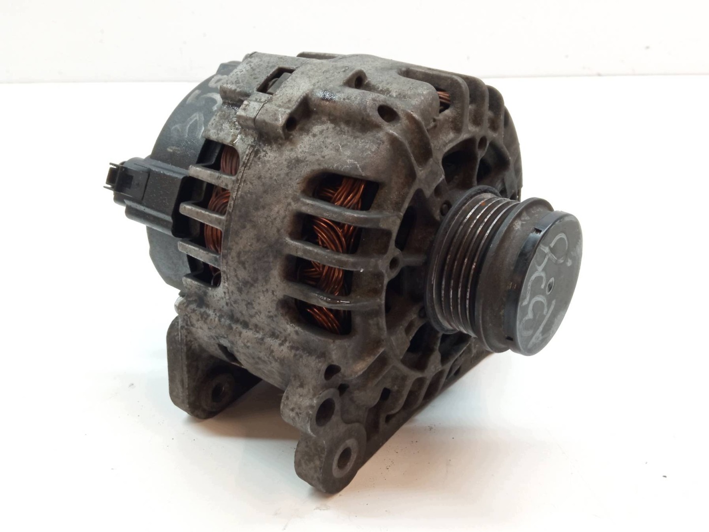 ALTERNATOR VOLKSWAGEN VW PASSAT B5 1.9TDI 028903031ax