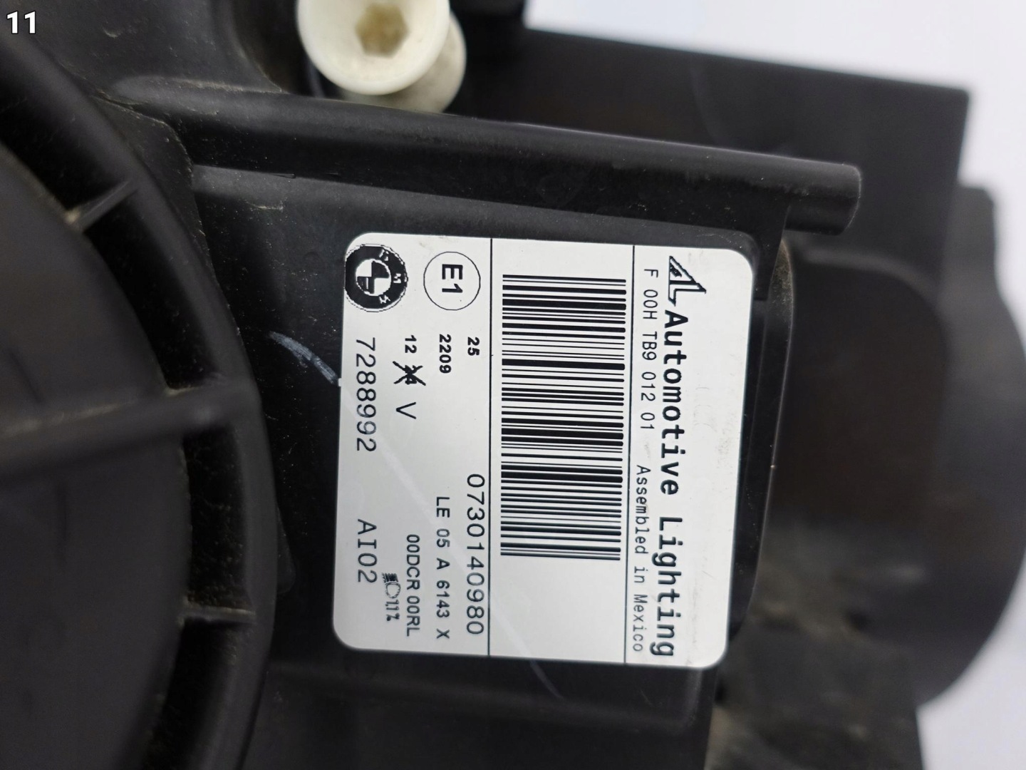 BMW X5 E70 06-11 light XENON NIESKRETNA right front EUROPA