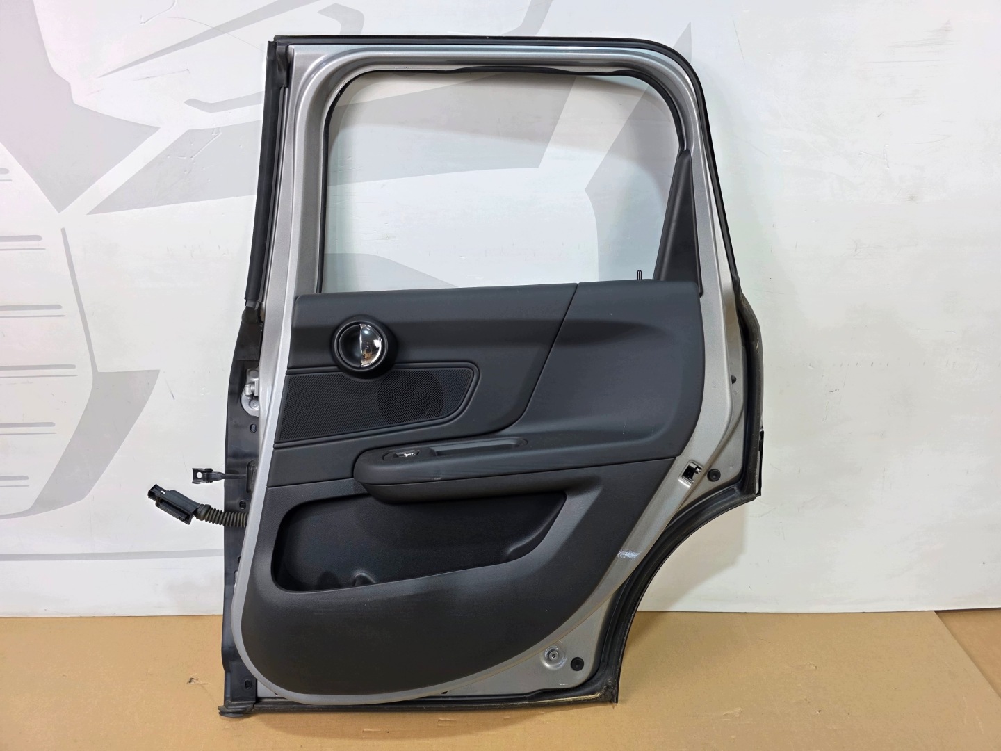 door right rear. MINI F60 C6B MELTING SILVER III METALLIC
