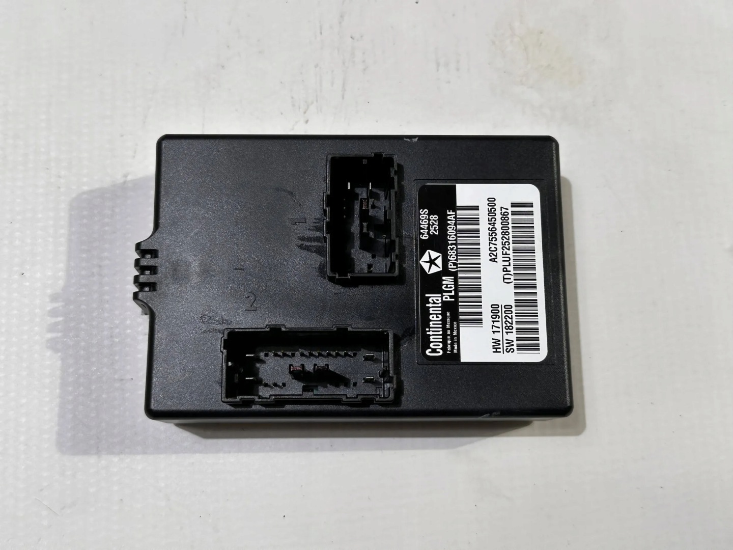 control unit module bonnet boot Chrysler Pacifica 2016 - 2024