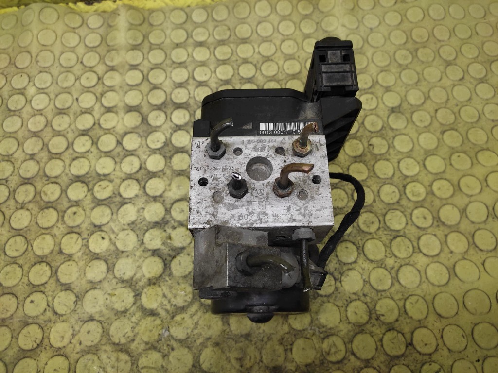 MERCEDES E-KLASA pump ABS 0265202464