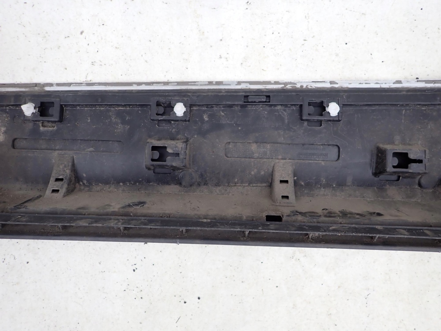 VW TIGUAN II 2 R-LINE 15- moulding door right front