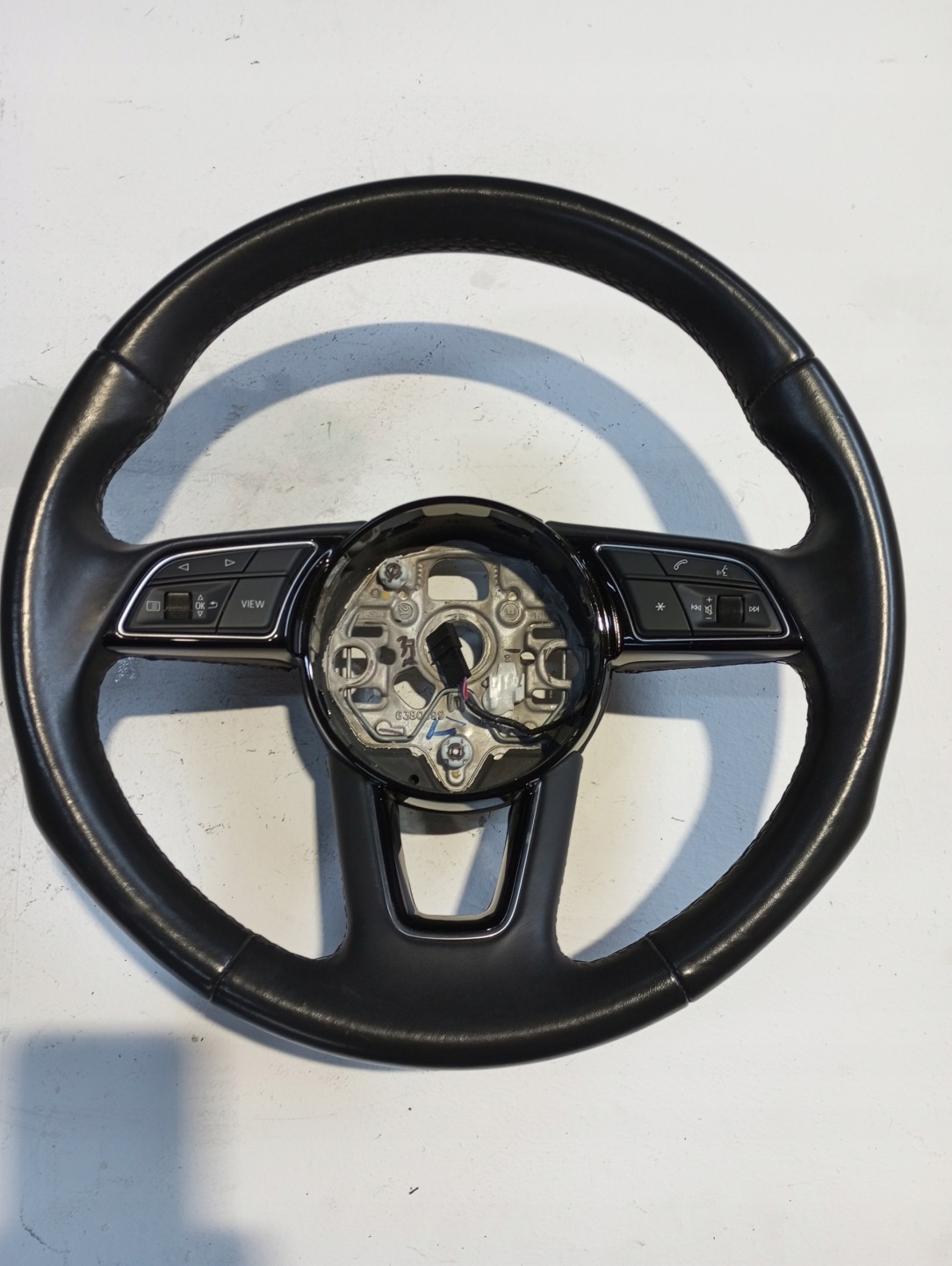 kormány AUDI A1 82A