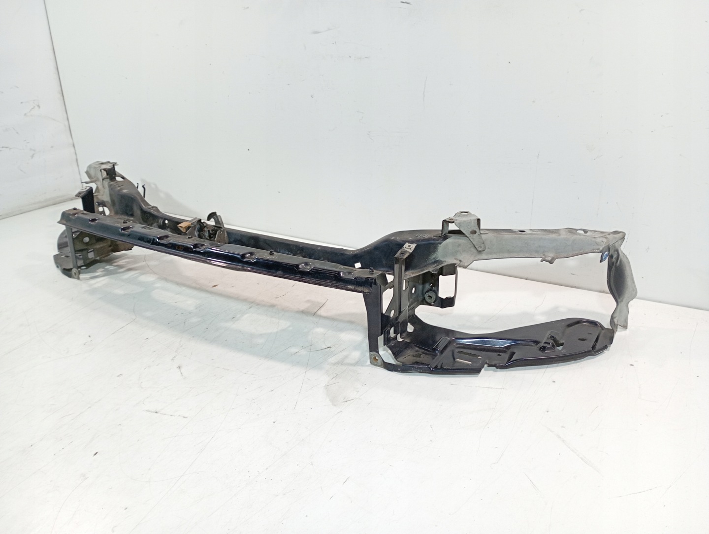 Volvo V50 05-12 support panel for radiators upper pillar
