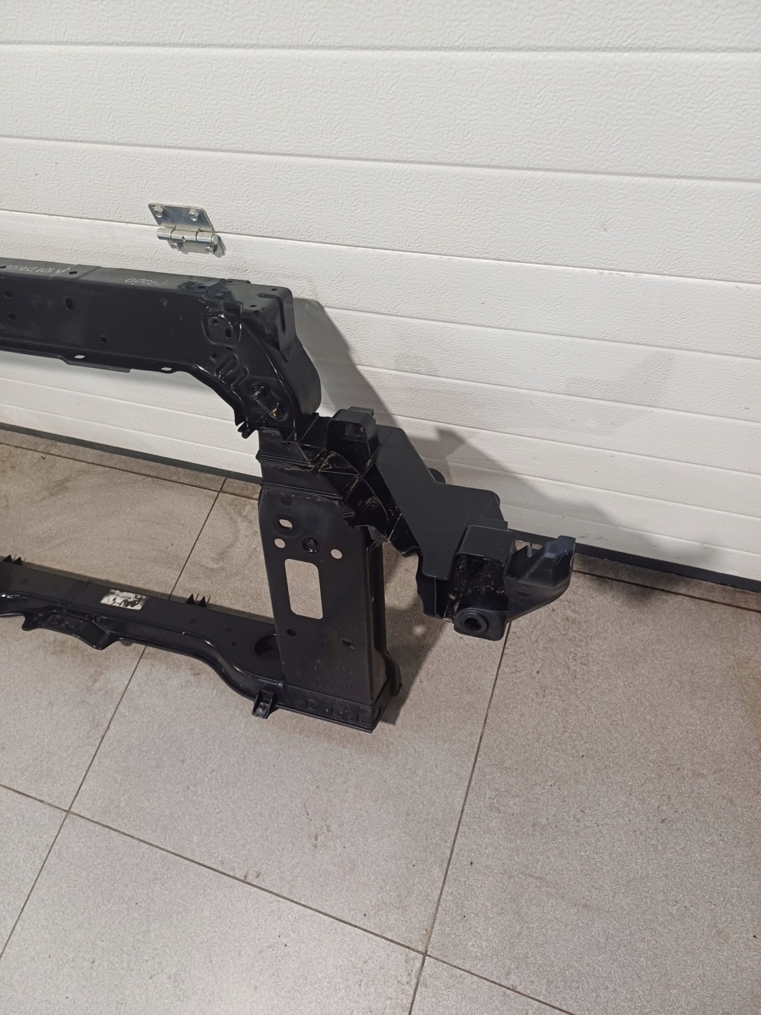 front body wall front pillar HYUNDAI TUCSON 2 II 64101D7000