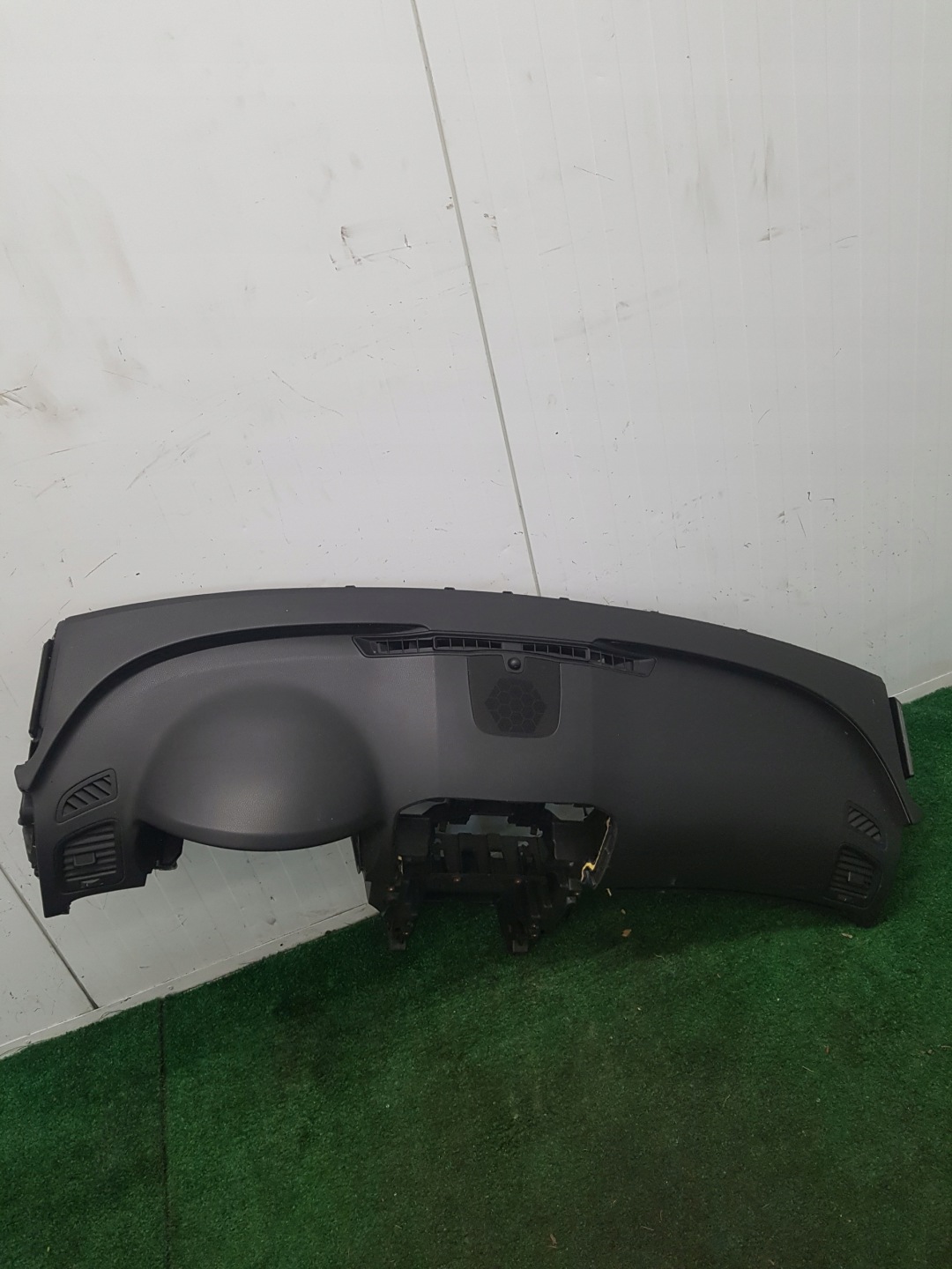 dashboard instrument panel OPEL INSIGNIA 13270401