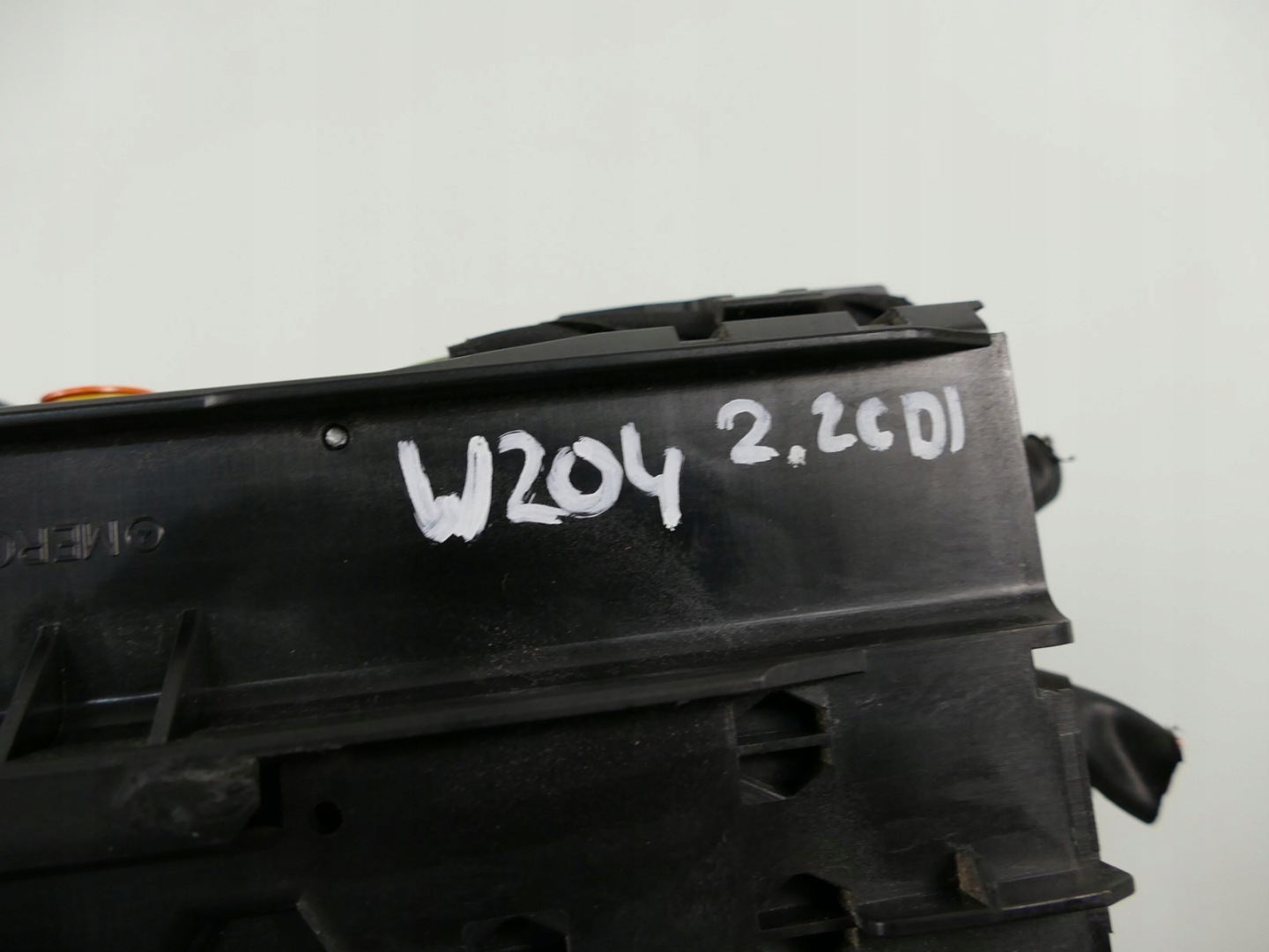 MERCEDES W204 C 2.2 CDI pyrotechnic clamp plus A2045403850