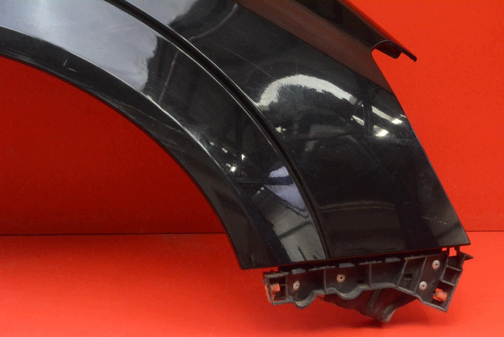 fender right front front black OPEL ZAFIRA B LIFT 08-14