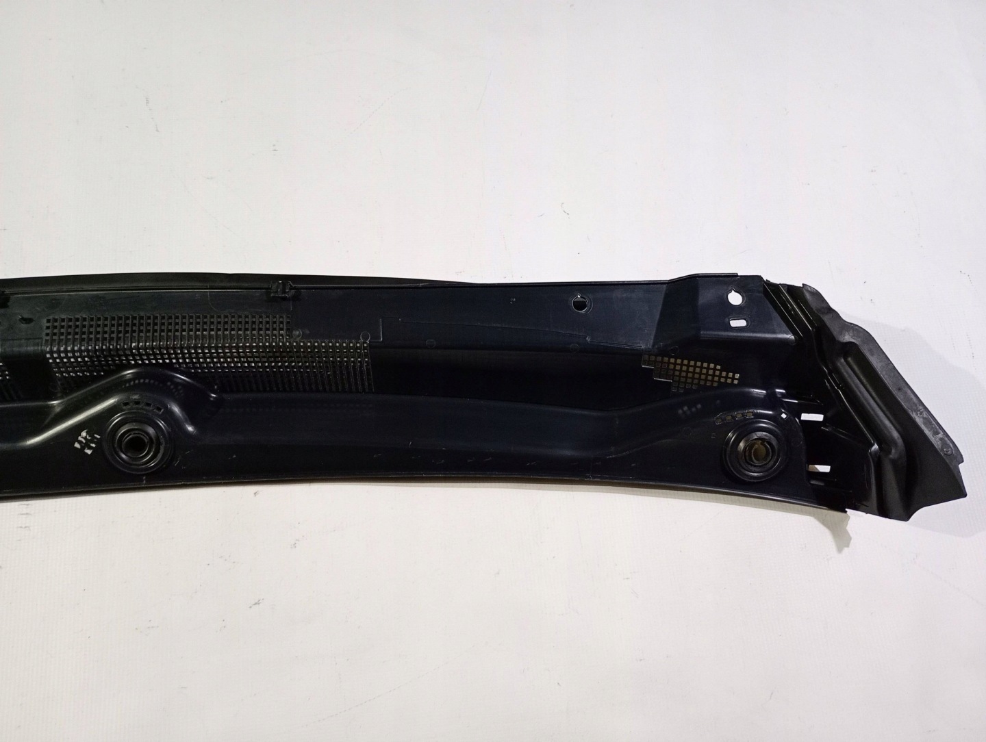 torpedo front front upper tension belt cover Chrysler Pacifica 2017