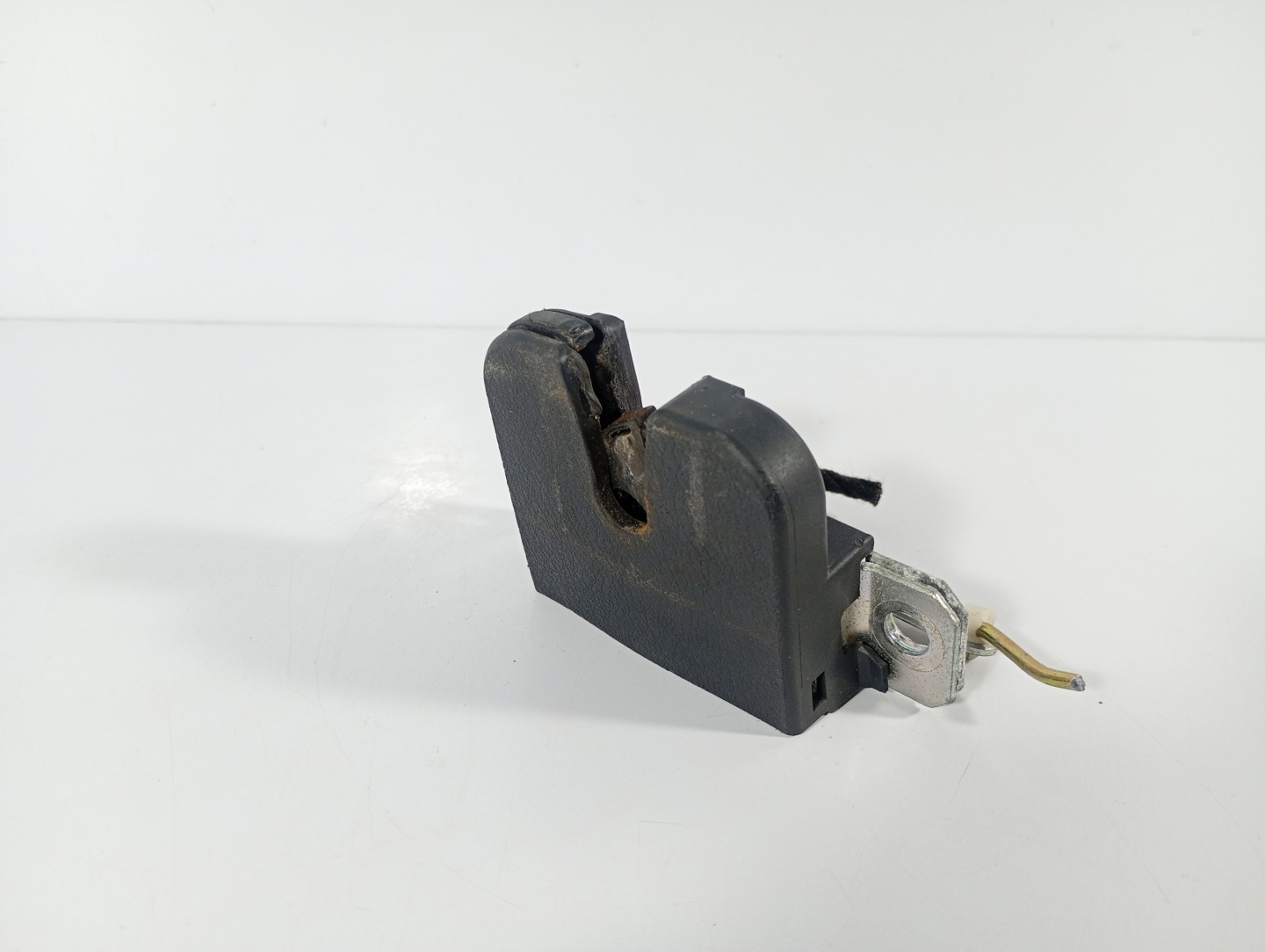 Seat Ibiza 3 III 02-08 lock bonnet boot OE 6L6827505A