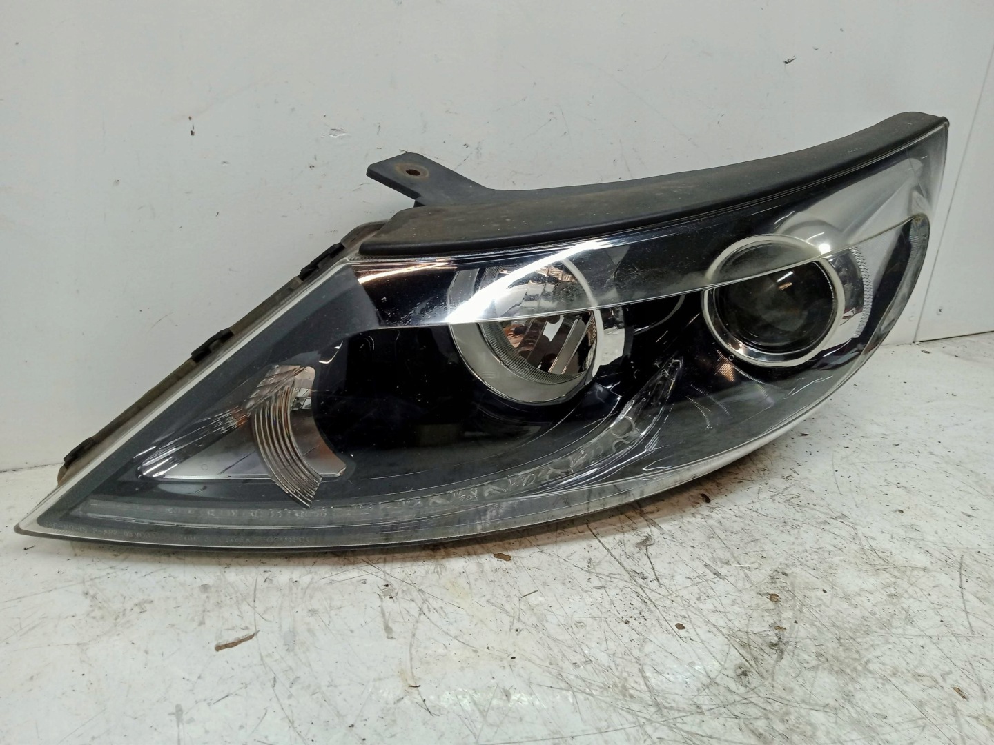 KIA SPORTAGE III light left front XENON LED UK control unit 92101-3U310