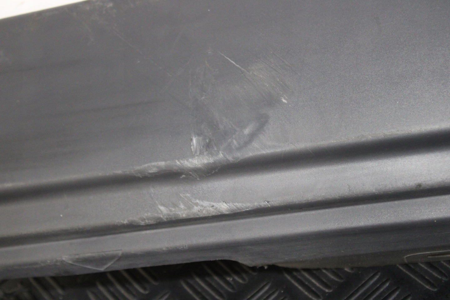 cap threshold threshold right CPLA-101D56-AD LAND ROVER DISCOVERY V 5 L462