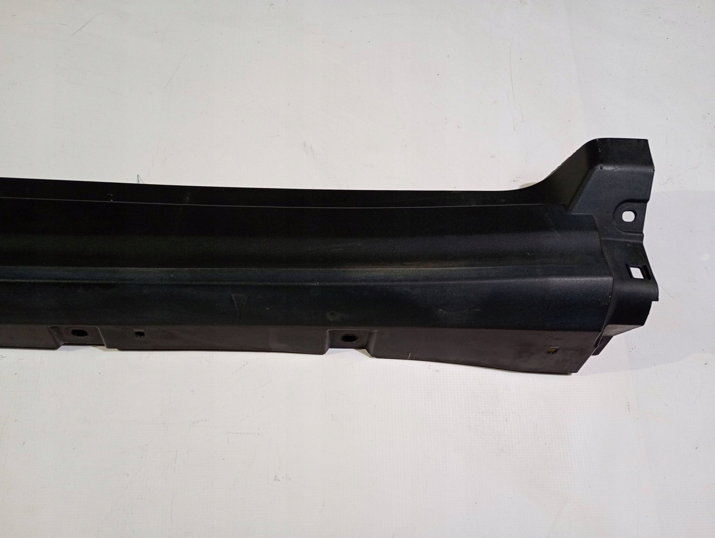 threshold cap moulding threshold left Maserati Levante 2017