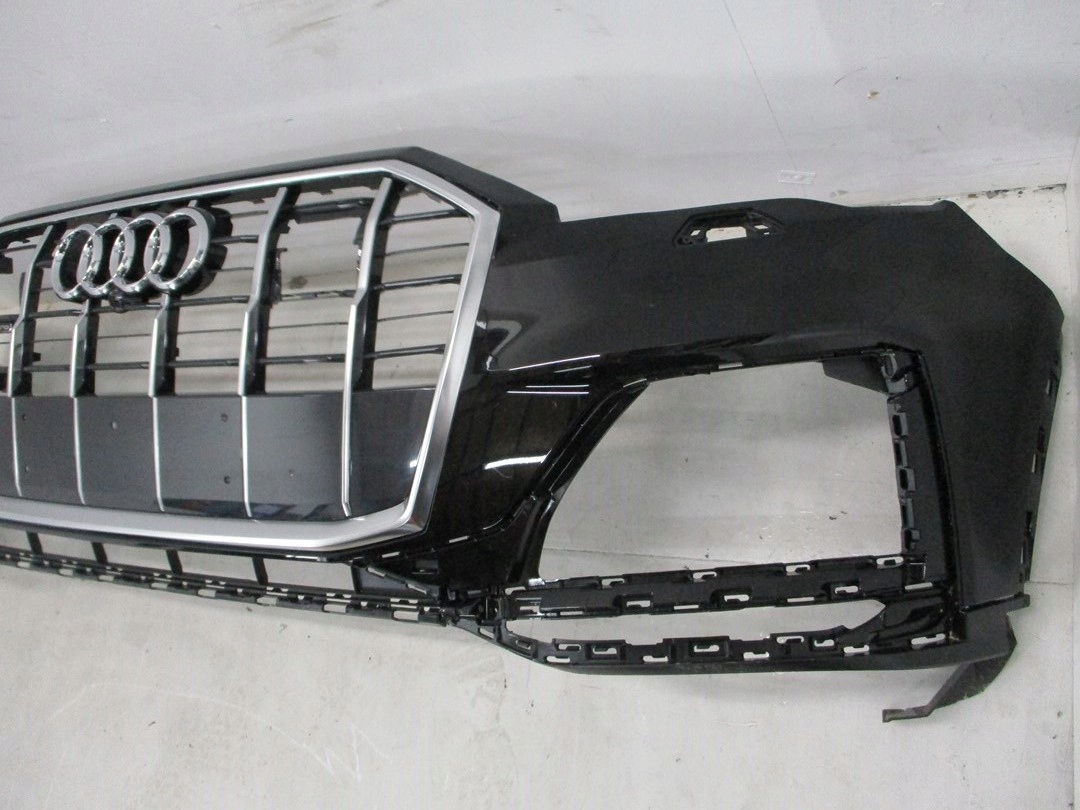 bumper AUDI Q7 4M0 19R S-LINE below PDC RADAR
