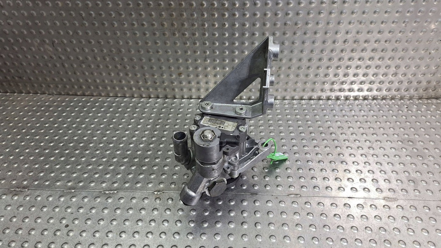 servo pumpa 6769766 6762178 7697974105 BMW SERIA 5 E60 E61 E63 E64